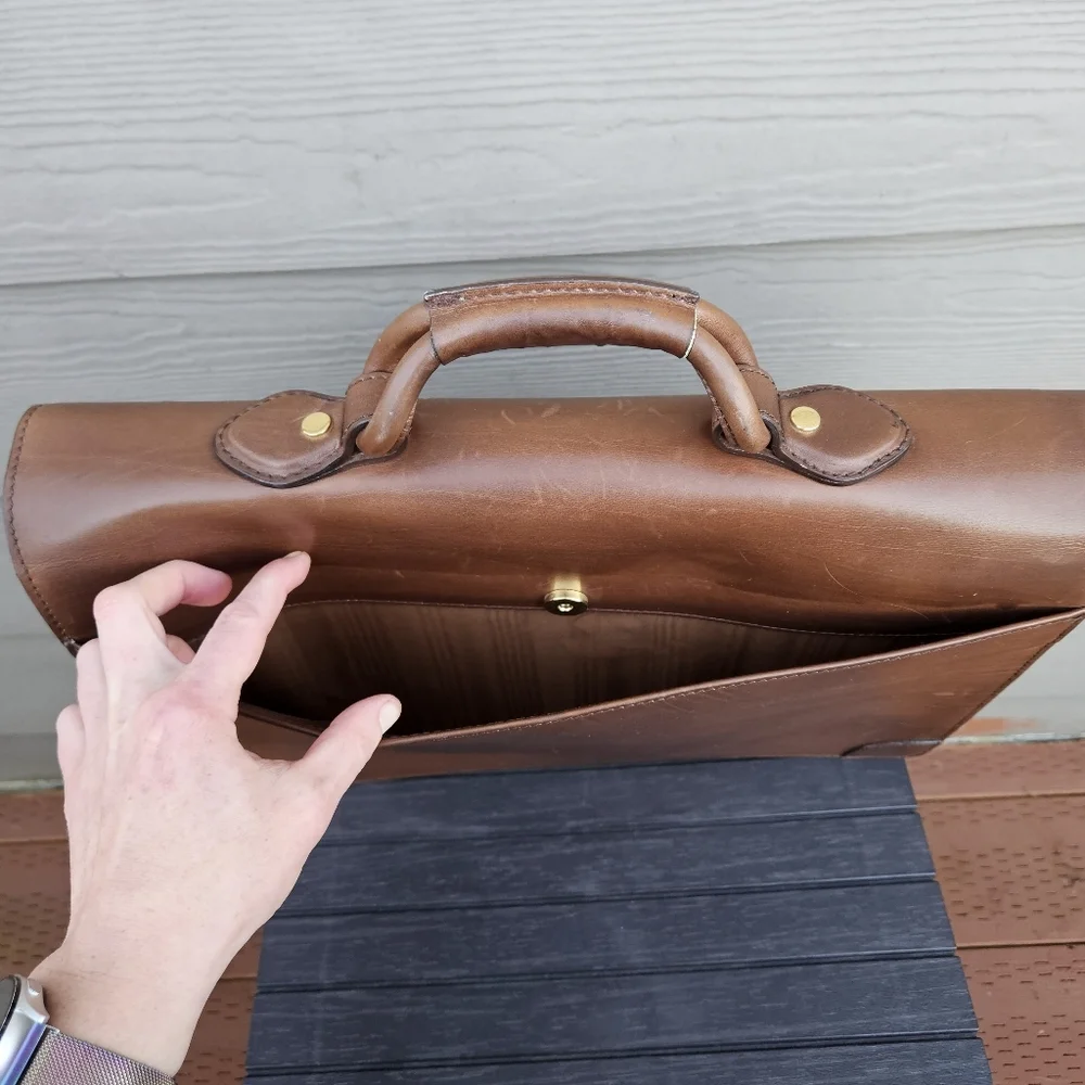 Vintage Heavy Leather COLE HAAN Executive CEO Lawyer Briefcase Brown Bag ITALY